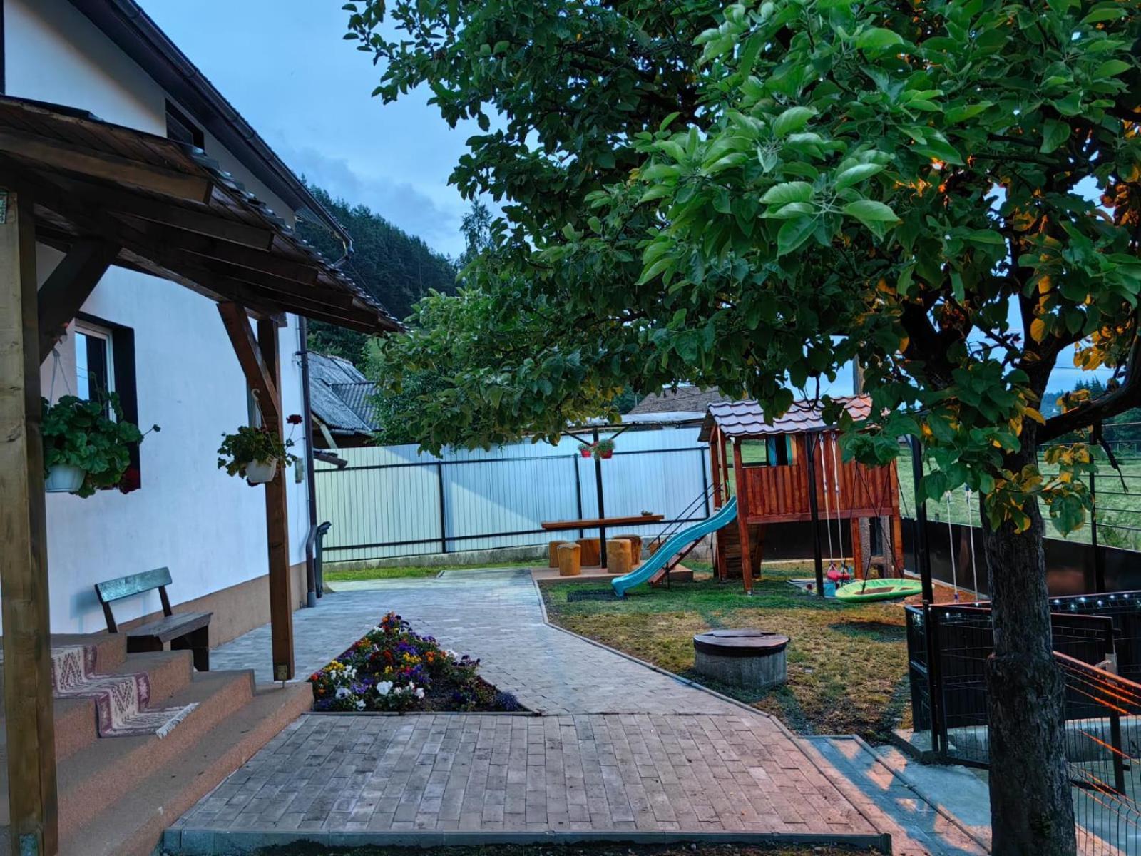Apartmán Casa Mateo Topliţa Exteriér fotografie