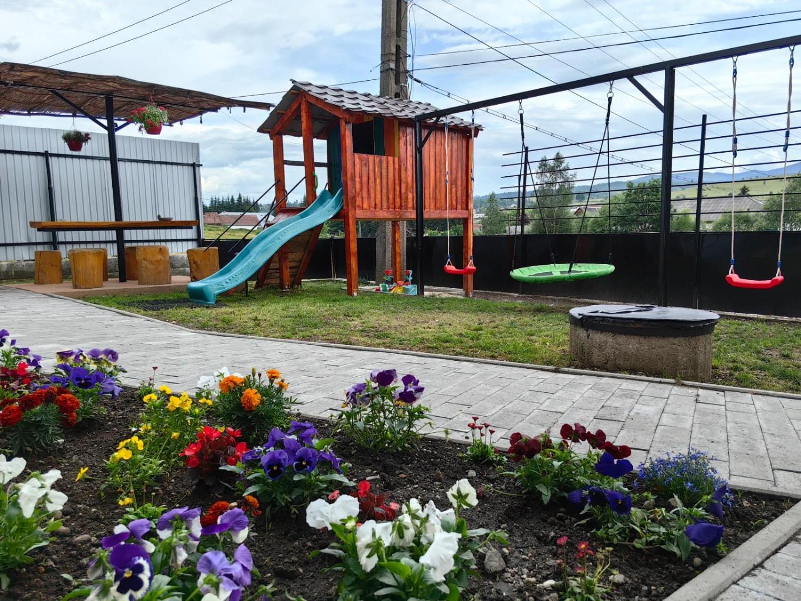 Apartmán Casa Mateo Topliţa Exteriér fotografie